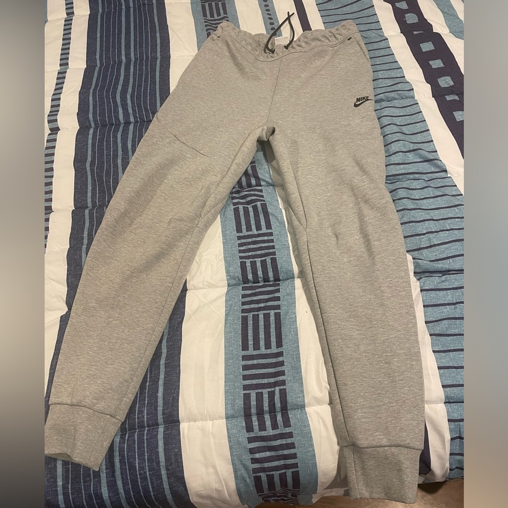 Nike Slim Fit Grey Sweat Pants- Medium